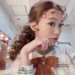 Ryo Sato Instagram - #ヴィンセントインブリクストン 無事閉幕。 完走できたこと本当に奇跡のようです。 素晴らしいカンパニーと共に、舞台上で素敵な時間を過ごすことができ幸せでした🪣🧹🫧 　 ご来場、そしてエールを送って下さった皆様、心より感謝申し上げます🌻✨ また直接お会いできる機会を楽しみにしています👞