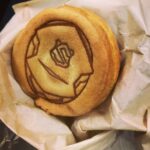 Ryo Yokoyama Instagram - ルパパト焼き😊 顔スリスリしたくなる可愛さですね。我慢してかぶりつきましょう。 #Wヒーロー夏祭り にて販売中👍