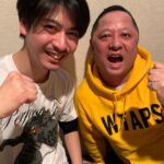 Ryo Yokoyama Instagram - 昨日、誕生日でした。 皆様のおかげで今年も無事、誕生日を迎えることが出来ました。 ありがとうございます。 去年はバースデーイベントで沢山の方にお祝いして頂き、今年はキン肉マン仲間と、まさかの嶋田先生にお祝いして頂きました。 25歳になりましたが、ここまで育ててくれた両親や今まで支えてくれた周りの人全てに改めて感謝しなきゃなと思いました。 こんなちっちゃいのがここまで大きくなるんですから、人間って不思議ですね。 両脇に椅子があるのに、なぜそこで浮くことを選択したんだ、小さい頃の俺よ。