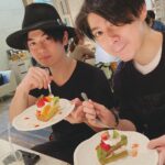 Ryo Yokoyama Instagram - この世のファンシーを全部集めてきてギュってしたような空間でした。 そのあとひっさびさにケーキを食べたのでもうずっとファンシーな感じでした。 ありがとうございました。 よろしくお願い致します。 #サンリオexpo #HelloSDGs