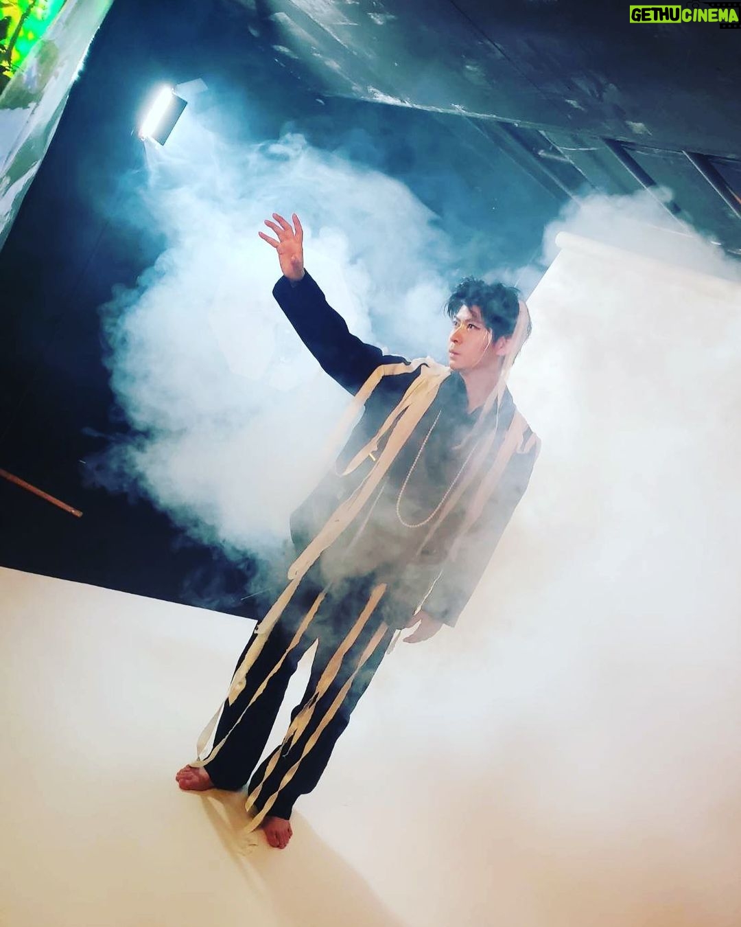 Ryo Yokoyama Instagram - 舞台 #theSelectedWorld ついに明日が初日です。 皆様に楽しんで頂けるよう、全力を出し切ります。 公演概要、チケット、グッズ予約などはストーリーズのURLからm(_ _)m 何卒よろしくお願いいたします! #TSW2022