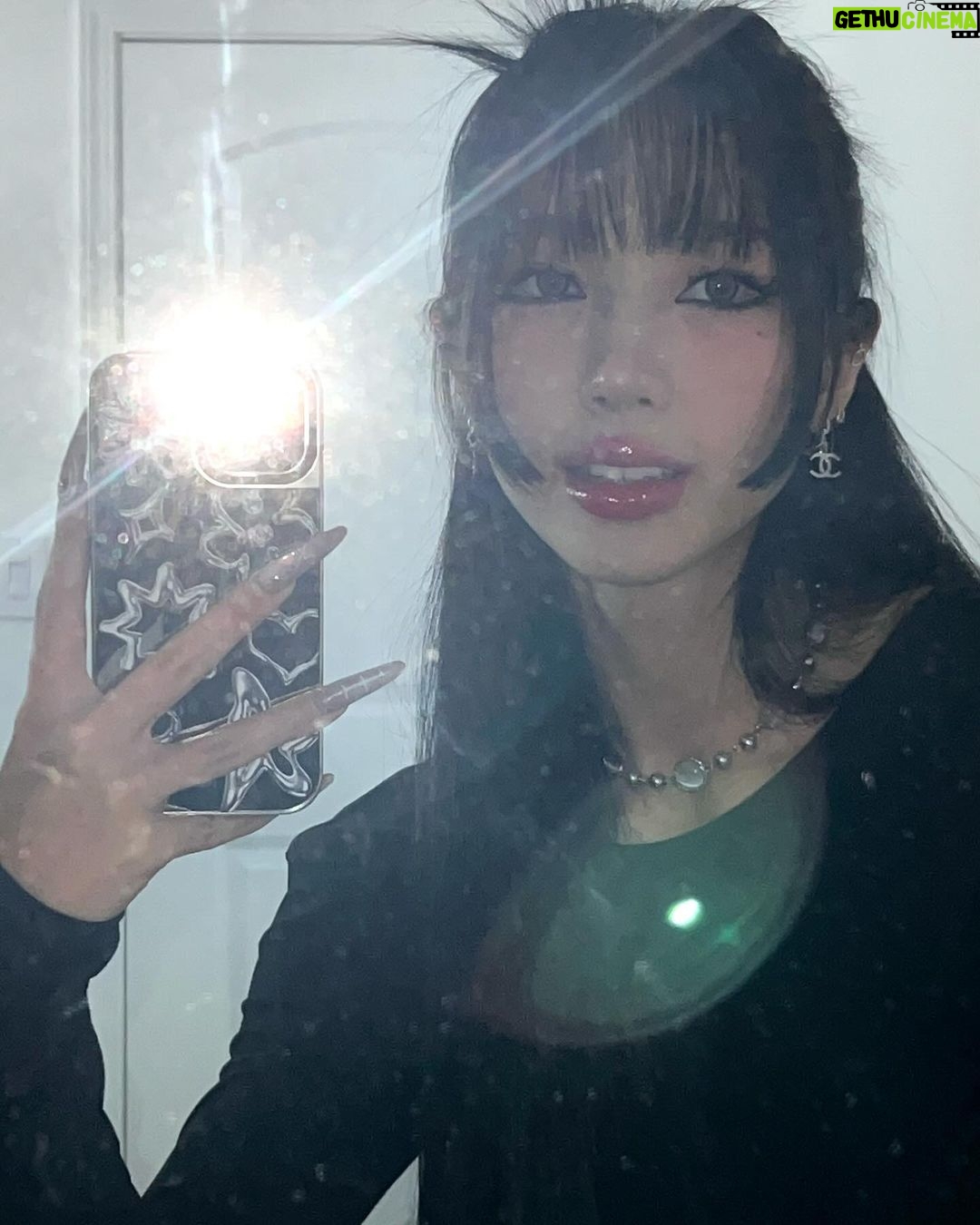 Ryu Won Instagram - 2024 starting off strong with a heinous cold + malnutrition symptoms + iritis๐ค bad things happen now so that good things can make me happier later๐ฆ 2024 ์์๋ถํฐ ์ง๋
ํ ๊ฐ๊ธฐ + ์์์ค์กฐ + ํ์ฑ์ผ์ ์ฐ์์ด์ง๋ง ํ๋ ๋งํผ ๋ ์ข์ ์ผ์ด ์๊ธฐ๊ฒ์ง ๋ญ ๐