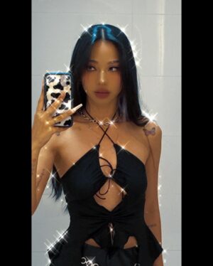 Ryu Won Instagram - I’m da birthday gworl