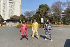 SANTAWORLDVIEW Instagram - ブチ上げる
春夏秋冬
いざ参る

#今日のサンタ川柳
