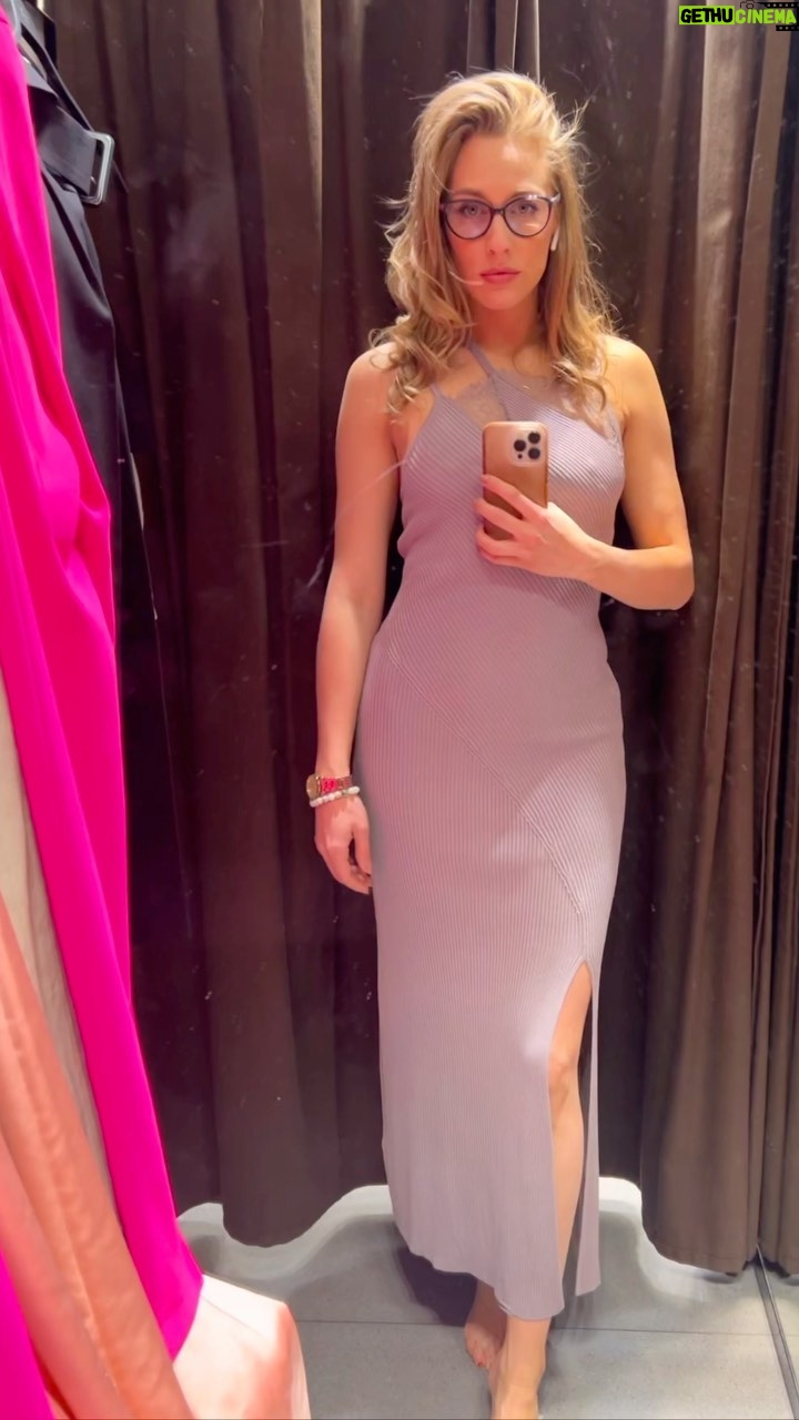 Sára Milfajtová - 2.4K Likes - #summercalling #zara #ootd