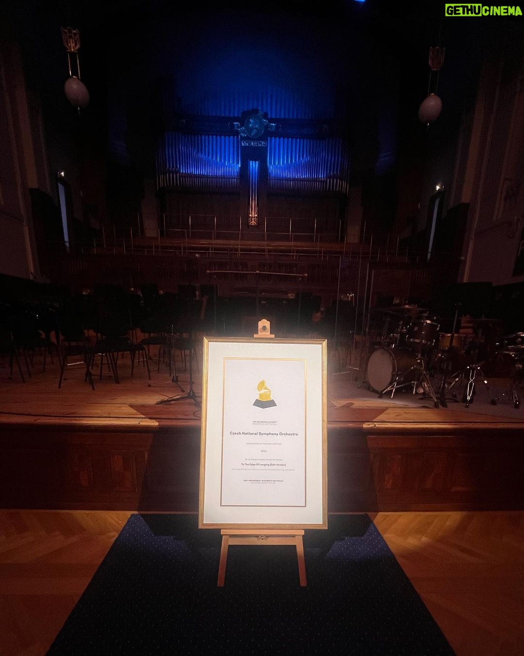 Sára Milfajtová - 2.4K Likes - Bravo! Grammy night with #czechnationalsymphonyorchestra @cnso_official @vincemendozacomposer Thank you🙏
