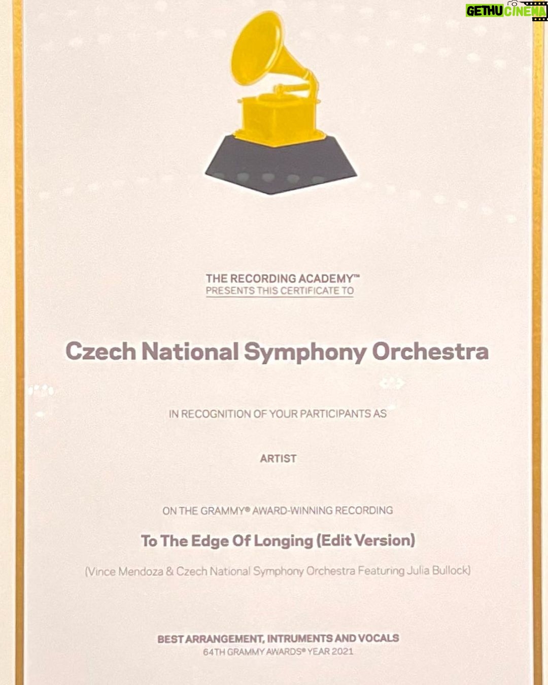 Sára Milfajtová - 2.4K Likes - Bravo! Grammy night with #czechnationalsymphonyorchestra @cnso_official @vincemendozacomposer Thank you🙏