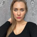 Sára Milfajtová Instagram – Headshots #czechactress #selfportrait #headshot