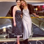 Sára Milfajtová Instagram - 3:00am beauty #shooting #corinthiahotel #duch2 #primaftv #sirenafilm #actorslife #czechgirls Corinthia Hotel Prague