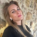 Sára Milfajtová Instagram - My eyes september, when vomiting postcards on you… #impruvink #ingliš
