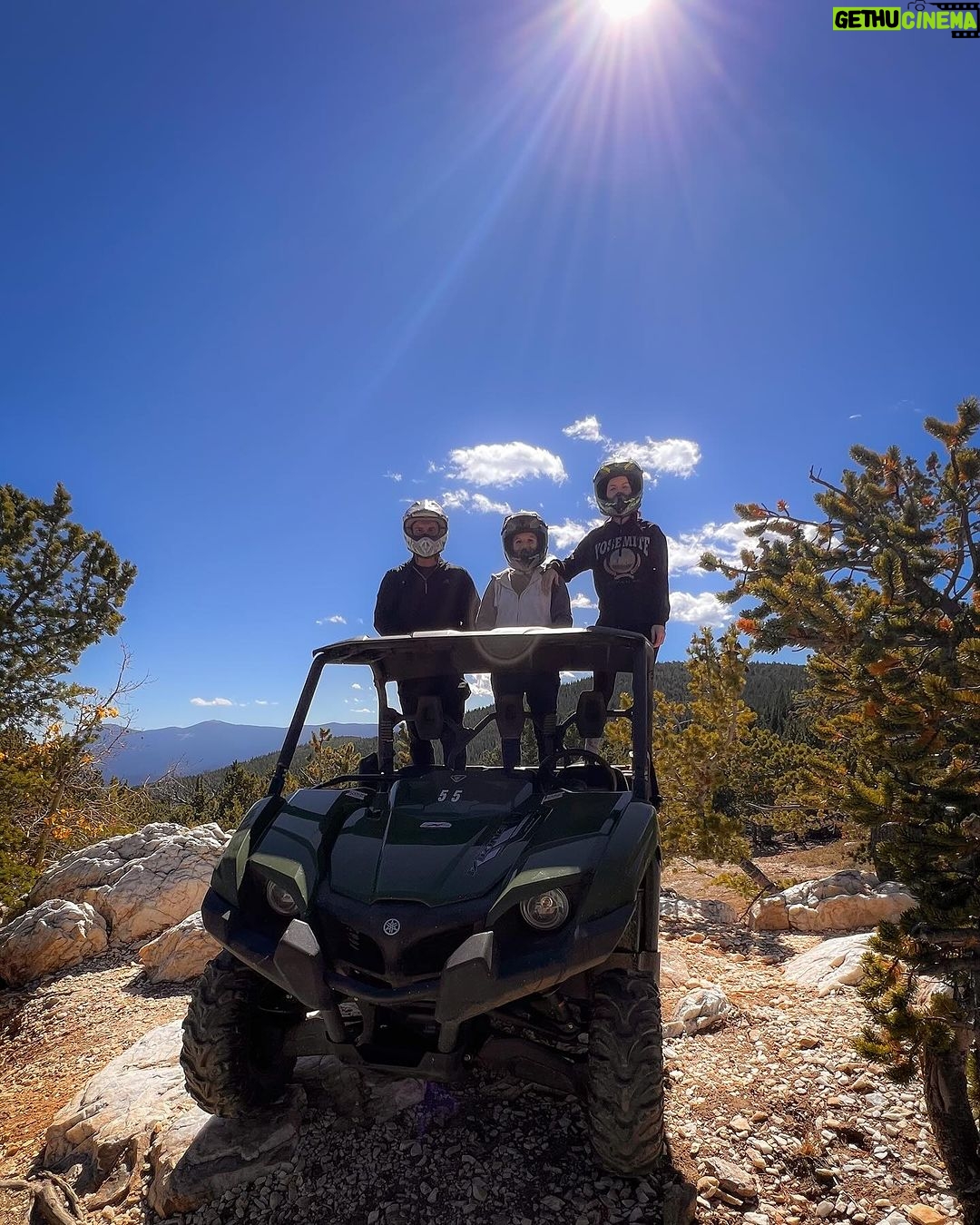Sé Marie Instagram - category is: on the rocks 🏔️🥃 Rocky Mountains, Colorado
