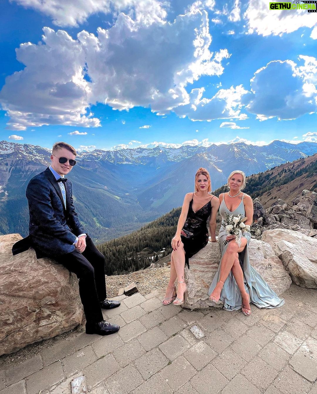 Sé Marie Instagram - @missmishavo & @photogallagher21 what a profound, extraordinary love you have fallen into ✨ I am so honoured to witness and share in this moment with you both — love you to the ends of this exquisite earth this weekend will forever have a front row seat in my memory ✨🏔️ Leading Ladies always 🩷 Golden, British Columbia