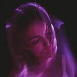 Sé Marie Instagram - alien light bath with @thoseinmotion