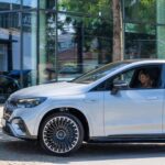Sónia Araújo Instagram – Work 📸
@sociedade_comercial_c_santos 
Que maravilha, gostei mesmo do novo EQE SUV da @mercedesbenz 
Vejam mais pormenores nas stories como fazer um test drive 👌