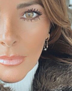 Sónia Araújo Instagram - “Blue Monday” , será que existe mesmo?