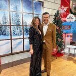 Sónia Araújo Instagram - Uma noite feliz para todos! ❤️ Resumo de um dia em cheio na @rtppt e uma vez mais o prazer de cantar com o @toze_perfume Look: @tiagofilipebaptista_ @benetton @aldo_shoes