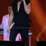 Saad Lamjarred Instagram - Thank you dear fans for this cool editing , it was one of the best moments in JEDDAH ❤️ #achkhbarek #saadlamjarred1 #الله_يبارك_فعمر_سيدي #love_my_parents_forever_and_ever #love_my_fans_forever_and_ever
