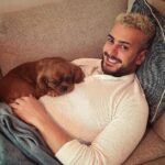 Saad Lamjarred Instagram - "Chillin' with Lola for some family TV time. 👩‍❤️‍👨🐾📺 #PuppyLove #QualityTime" #saadlamjarred1 #saadlmjarred #love_my_fans_forever_and_ever #love_my_parents_forever_and_ever