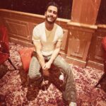 Saad Lamjarred Instagram - Be you ❤️ #saadlamjarred1 #saadlamjarred #الله_ينصر_سيدنا #love_my_fans_forever_and_ever #love_my_parents_forever_and_ever #love_yourself #appreciate_your_loved_ones #be_you