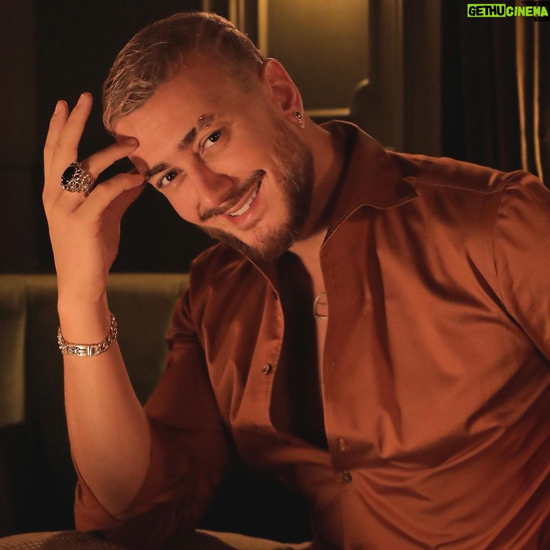 Saad Lamjarred Instagram - Maintain a smile in all situations, and don't let any seconds be wasted on sadness. #saadlamjarred1 #love_my_fans_forever_and_ever #الله_يبارك_فعمر_سيدي @marywilldayn Paris, France