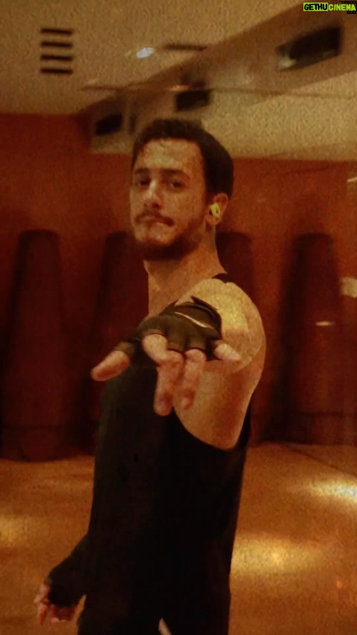 Saad Lamjarred Instagram - Be stronger than your excuses #GYM #motivation #saadlamjarred#الله_يبارك_فعمر_سيدي #saadlamjarred1 #الحلق #الحلق_اللي_عامل_قلق #love_my_fans_forever_and_ever #love_my_parents_forever_and_ever