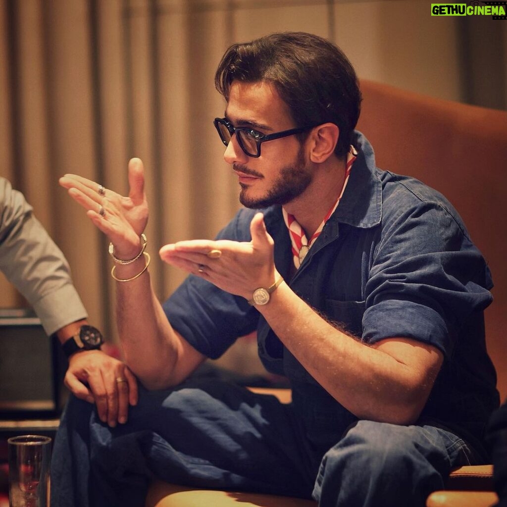 Saad Lamjarred Instagram - Discussing a new project inchallah #الله_ينصر_سيدنا #saadlamjarred1 #love_my_fans_forever_and_ever #love_my_parents_forever_and_ever #moroccan_song