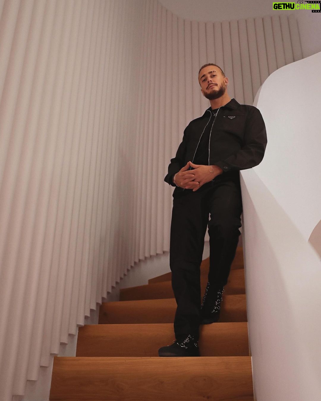 Saad Lamjarred Instagram - Wearing black: a silent strength, an unspoken confidence.๐ค #saadlamjarred1 #ุงููู_ูุจุงุฑู_ูุนู
ุฑ_ุณูุฏู #love_my_fans_forever_and_ever @marywilldayn #love_my_parents_forever_and_ever Paris, France