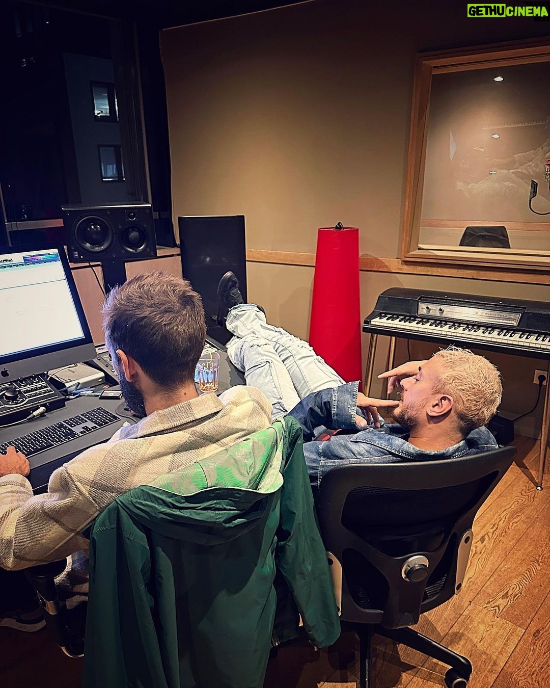 Saad Lamjarred Instagram - I take great pleasure in curating music and soundtracks for your utmost enjoyment. Write a caption... #saadlamjarred1 #الله_يبارك_فعمر_سيدي #saadlamjarred #new_sound #music #love_your_parents #love_my_fans_forever_and_ever