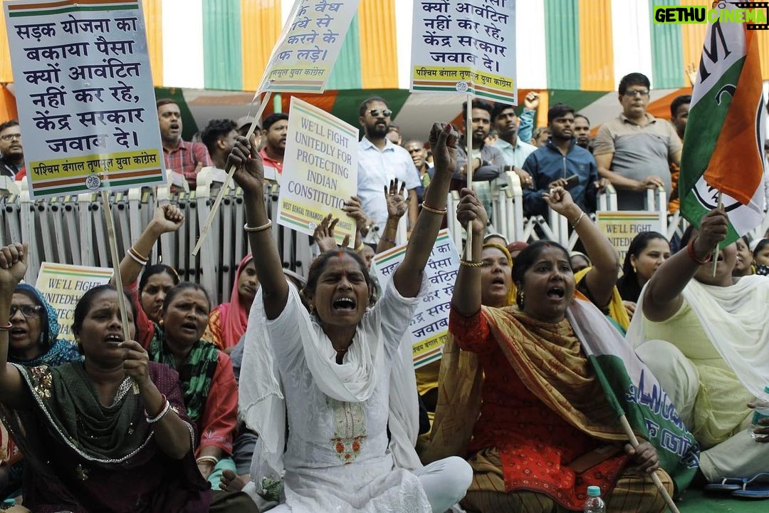 Saayoni Ghosh Instagram - Dharna #day3 Demonstration by #WestBengalTrinamoolYouthCongress