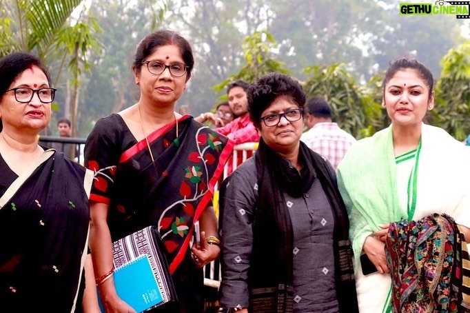 Saayoni Ghosh Instagram - With Trinamool Mahila Congress leadership at Dharna Manch!