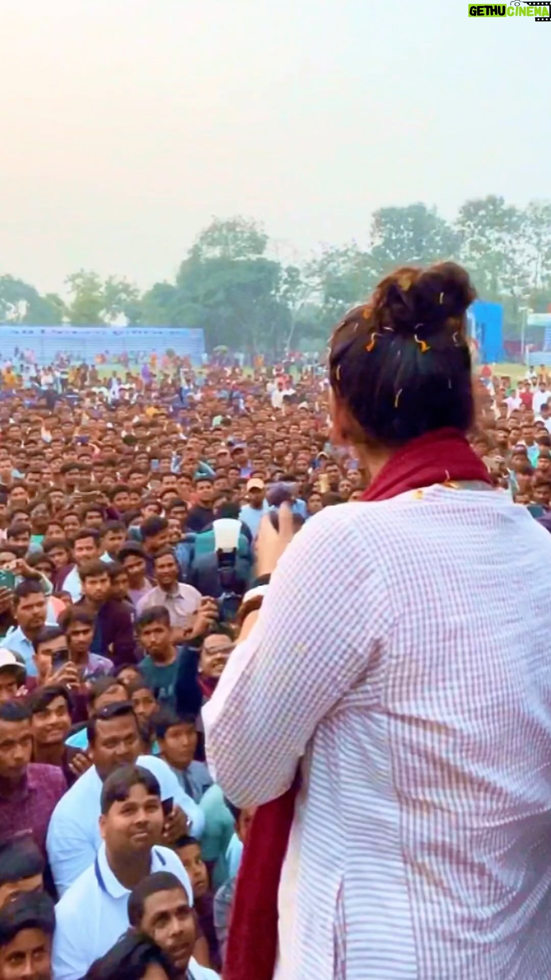 Saayoni Ghosh Instagram - With the folks of Harishchandrapur, at Malda! ✨🙏🏻😎