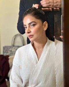 Saba Qamar Zaman Instagram - Hello 💋