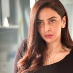 Saba Qamar Zaman Instagram - 🥶