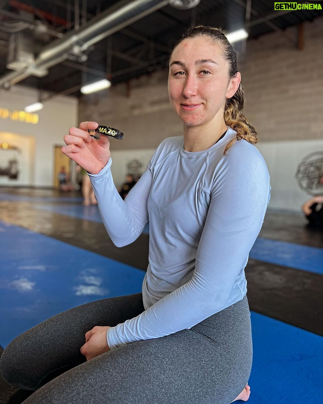 Sabina Mazo Instagram - New mouth piece made by the best @hollywoodsmilelv I been working with him over 3 years and every time I am in Las Vegas I go to him to do my mouthpiece.