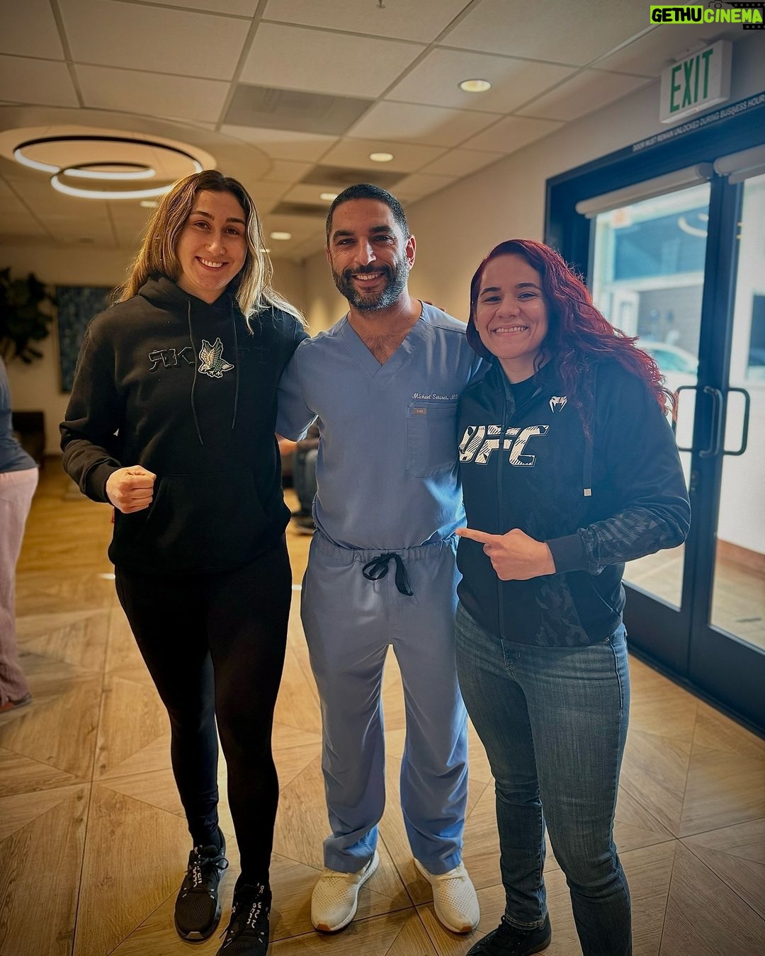 Sabina Mazo Instagram - Thank you Dr Michael Setare @tru_md for always taking care of our injures, always finding the best way possible to help us perform better in the octagon! ๐๐ป Good health itโs #1 priority on athletes life, and itโs a privilege to count with such a great doctor like you! Great visit today at: Newport Beach, CA ๐ #medicine #doctor #athlete #ufc #mma #fighters #sportsinjury #prp #prpinjections #injuryfree #integrativehealth