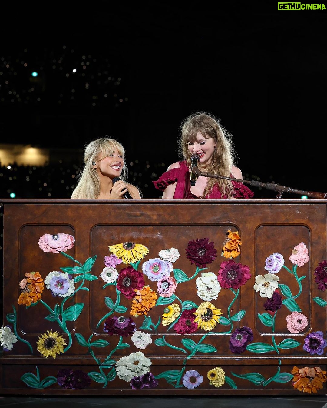 Sabrina Carpenter Instagram - 9 year old Sabrina singing white horse would never see this shit coming! i love you so so so dearly taylor. always have always will. thank you Sydney for making me feel so welcome!! See you tonight💌