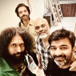 Sachin Sanghvi Instagram – We …..
Can’t take selfies,
Don’t care about looks, 
Dont know social media much,
BUT 
Just wanted to share the joy of working in a pack 
#bhediya #bhediya🐺 
#musicteam
@ericpillai @jigarsaraiya @amitabhbhattacharyaofficial @boloydoloi @amarkaushik
@maddockfilms #kunalsharma #anuj #vipasha 
#himanshu #akshay 
#backgroundscore 
#bollywood