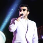 Sachin Sanghvi Instagram - @avadhutopiavapi last night ..... love was in the air .... whatta lovely venue.... what vibe and amaaaaazing audience .... everything an artist wants in a concert !! #sjlive #sachinjigar Pics by @haintohhain Utopia Avadh Vapi