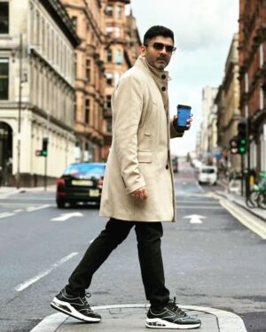 Sachin Sanghvi Instagram - Finally @jigarsaraiya has taken some good pics of me ..... had to post ! 
#scotland #coffee #music
