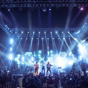 Sachin Sanghvi Instagram - Imagine going on stage , singing songs you made but singing them in sync with ur fans , getting emotional about the overwhelming love , getting teary on stage about the acceptance ,listening in awe the genius of the musicians in ur own band, I am falling short of words as I count my blessings .... @synapsedaiict and all the fans @gift_city_gandhinagar @realmeindia @romilved @hemant_artistmngr @iammadhardik yesterday's show almost canceled because of bad weather but you guys turned it into a night I wont ever forget. I will always be Indebted for this experience . 
Awesome pics by @karanghodapictures