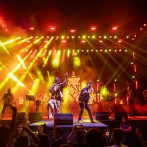 Sachin Sanghvi Instagram - Imagine going on stage , singing songs you made but singing them in sync with ur fans , getting emotional about the overwhelming love , getting teary on stage about the acceptance ,listening in awe the genius of the musicians in ur own band, I am falling short of words as I count my blessings .... @synapsedaiict and all the fans @gift_city_gandhinagar @realmeindia @romilved @hemant_artistmngr @iammadhardik yesterday's show almost canceled because of bad weather but you guys turned it into a night I wont ever forget. I will always be Indebted for this experience . 
Awesome pics by @karanghodapictures