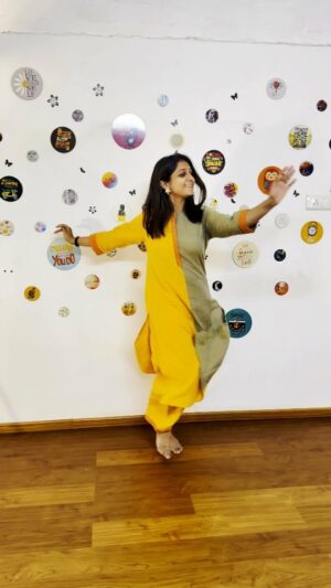 Sachin Sanghvi Instagram - Challenge accepted @soulfulsachin 😎 Getting ready for Navratri by grooving on this funnn and 'soulful' garboo ♥️💃