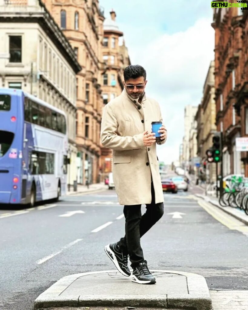 Sachin Sanghvi Instagram - Finally @jigarsaraiya has taken some good pics of me ..... had to post ! #scotland #coffee #music