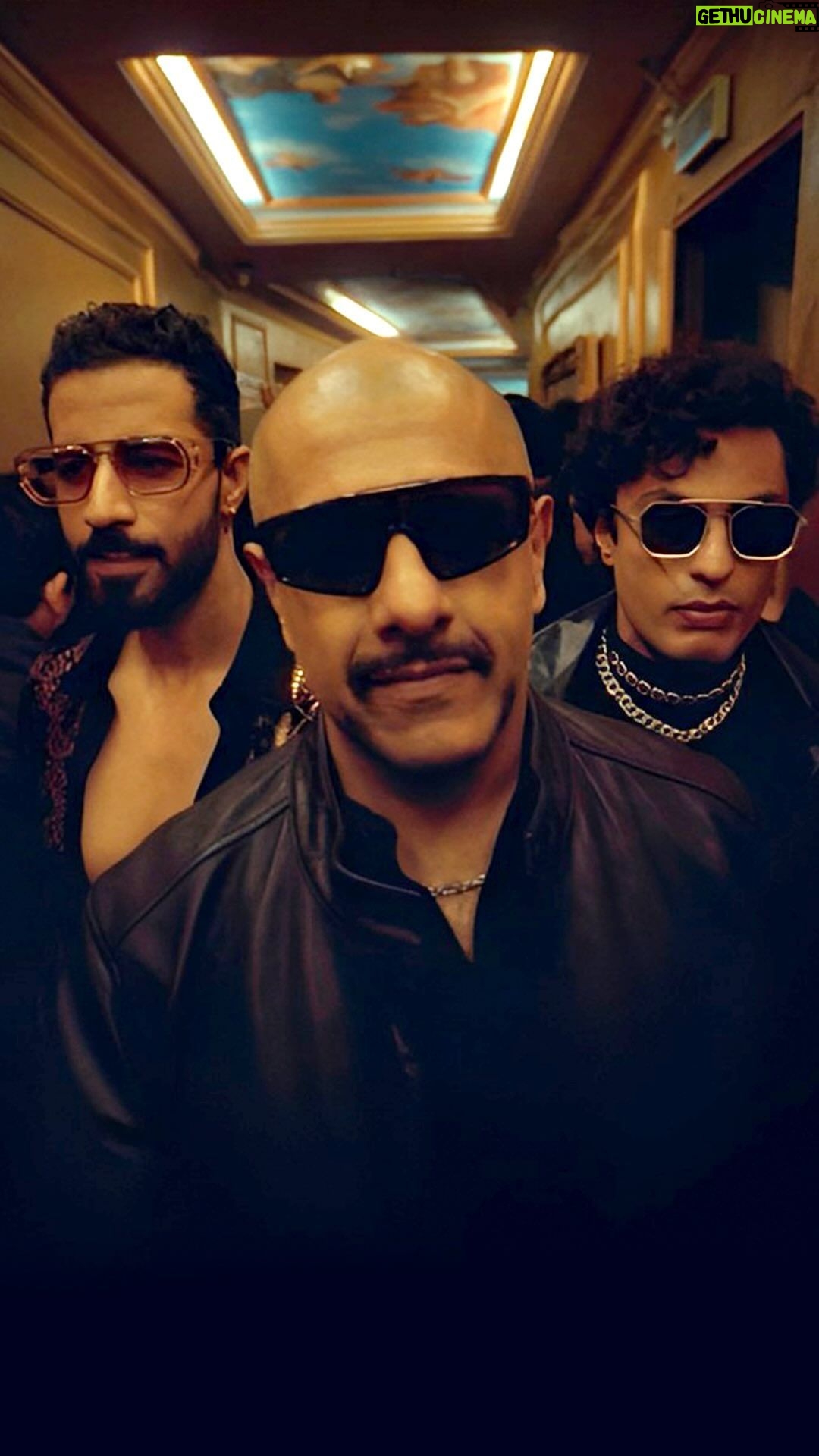 Sachin Sanghvi Instagram - can’t talk rn, busy grooving to this banger! 💥 #FarziOnPrime, Watch Now @rajanddk @shahidkapoor @actorvijaysethupathi @kaykaymenon02 @raashiikhanna @itssmeamol @bhuvanarora27 @mensit @iamsumankumar @d2r_films @sachinjigar @jigarsaraiya @vishaldadlani @mellowmellow @romilved @mixedbyhanish