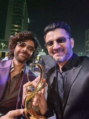 Sachin Sanghvi Instagram - Thank you 
@zeecineawards 
@maddockfilms 
@amarkaushik 
@amitabhbhattacharyaofficial 
#bhediya
#bestbackgroundscore #moststreamedalbumoftheyear
#teamsachinjigar 
@ericpillai 
@boloydoloi 
All the Singers 
All the musicians 
And all you fans