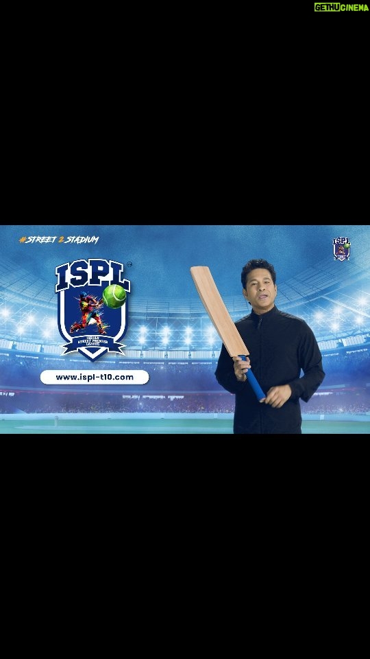 Sachin Tendulkar Instagram - The wait is finally over! Experience the thrill of gully cricket as you witness champions play tennis ball cricket for the first time in the Indian stadiums! Stay tuned to know more! @sachintendulkar @surajsamat @amol_kale76 @advocateashishshelar @ravishastriofficial @amitabhbachchan @akshaykumar @alwaysramcharan @actorsuriya @kareenakapoorkhan @hrithikroshan #Street2Stadium #ISPL #NewT10Era #EvoluT10n #ZindagiBadalLo #isplt10 #sachintendulkar