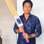 Sachin Tendulkar Instagram – There’s no dream so big that can’t be achieved, as long as you’re determined to work towards it. Here’s a token of motivation from ISPL and me to all the ✨golden ticket✨ holders.

Here’s how you can get your hands on it:
🔴 Go to ispl-t10.com
🔴 Login to your player account with your registration credentials
🔴 Update your address
🔴 Wait for ISPL’s executives to get in touch & deliver the bats to you!

So what are you waiting for? Grab your gift now!

#ZindagiBadalLo #Street2Stadium #NewT10Era #EvoluT10n #ispl #isplt10 

@surajsamat
@amol_kale76
@advocateashishshelar
@ravishastriofficial
@ispl_t10