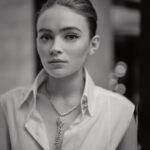 Sadie Sink Instagram - 🖤🖤 @CHANELofficial @welovecoco #CHANEL5thAvenue