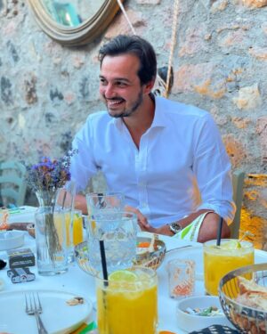 Sadri Alışık Instagram - #tb 📸☀️ 😎 
 #goodmemories