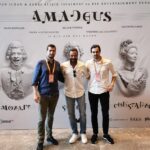 Sadri Alışık Instagram - 1.5 sene önce başladı Amadeus yolculuğu. 2 ay sahneleyebildikten sonra, 7 ay ara vermek durumunda kalmıştık. Bir kaç oyun oynadıktan sonra bir 7 ay daha seyircimizden uzaklaşmak zorunda kaldık. Bugün bir daha ara vermeyeceğimizi umarak aylar sonra yeniden perde açtık. Tüm ekibimizle aynı motivasyon ve heyecanla 3. kez ilk günkü gibi yeniden prömiyer heyecanı yaşadık. Tüm bu duyguları çok özlemişiz. 21. oyunumuzda da aynı ilgi ve coşkuyla tüm biletleri tüketerek nihayet seyircimizle buluştuk. Tüm ekibimizle birlikte yazacağımız daha çok hikayemiz, yürüyeceğimiz daha çok uzun yolumuz var. Yaşasın Tiyatro🎭 #amadeus #çolpanilhansadrialışıktiyatrosu #piuentertainment Zorlu Performans Sanatları Merkezi